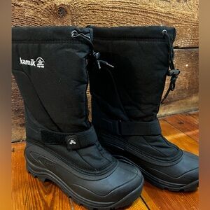 Kamik Women’s Snow Winter Warm Boots . Felt  Lined Insulated. NEW